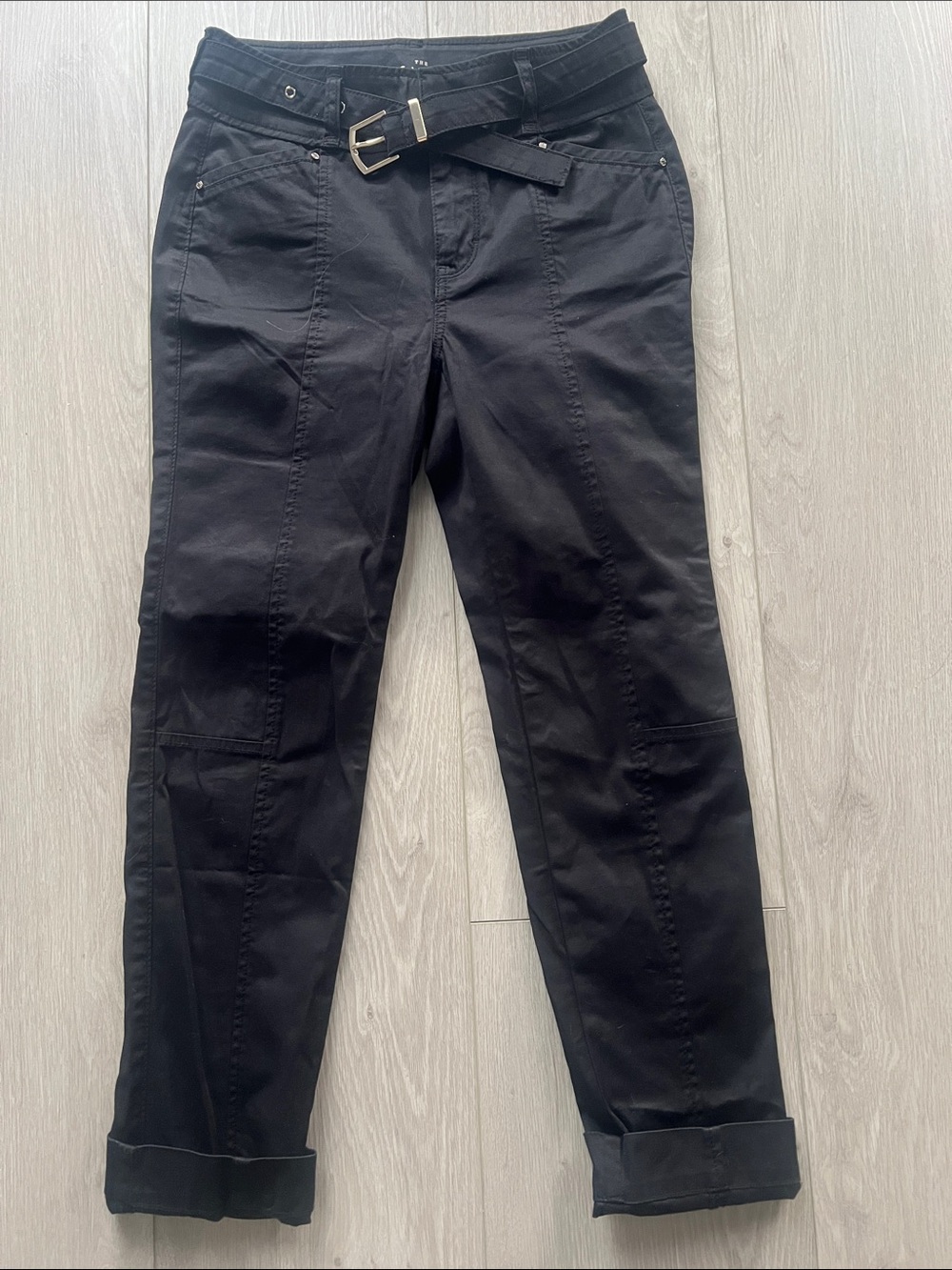 White House Black Market Black Slim Ankle pants with gold buckle Belt. High rise